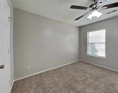 14315 Glade Point Drive - Photo Thumbnail 9