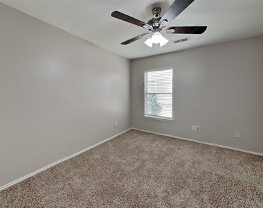 14315 Glade Point Drive - Photo Thumbnail 8