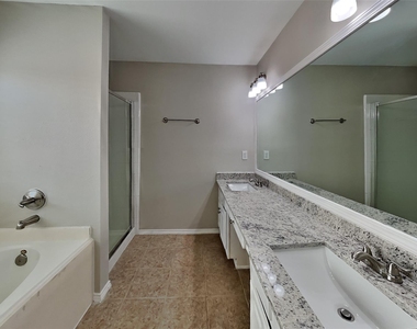 14315 Glade Point Drive - Photo Thumbnail 7