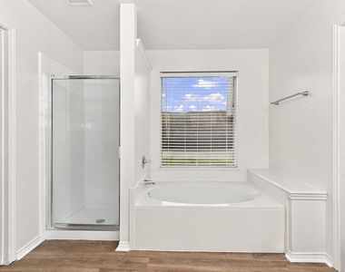 1415 Mcgee Lake Court - Photo Thumbnail 13