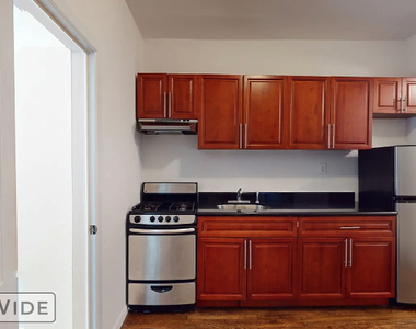 178 Thompson Street - Photo Thumbnail 3