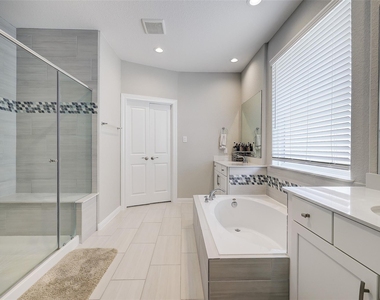9923 Granary Mill Place - Photo Thumbnail 6