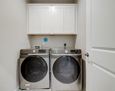 9923 Granary Mill Place - Photo Thumbnail 12