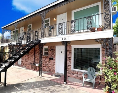 808 1/2 W Main Street - Photo Thumbnail 12