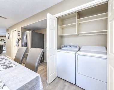 16831 Basewood Court - Photo Thumbnail 12