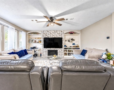 16831 Basewood Court - Photo Thumbnail 13