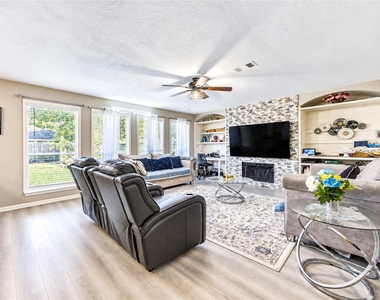 16831 Basewood Court - Photo Thumbnail 14