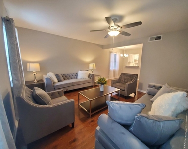 5206 Arboles Drive - Photo Thumbnail 3
