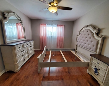 5206 Arboles Drive - Photo Thumbnail 10