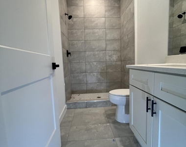3271 Hewitt Avenue Se - Photo Thumbnail 4