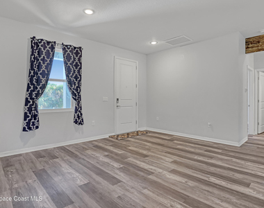 814 Nightengale Street Sw - Photo Thumbnail 6