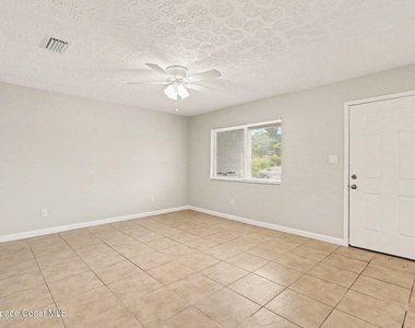 1580 South Street - Photo Thumbnail 3
