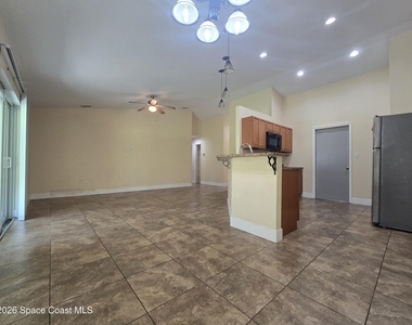 1624 Espejo Street Se - Photo Thumbnail 2