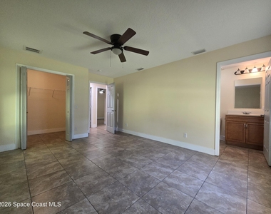 1624 Espejo Street Se - Photo Thumbnail 9