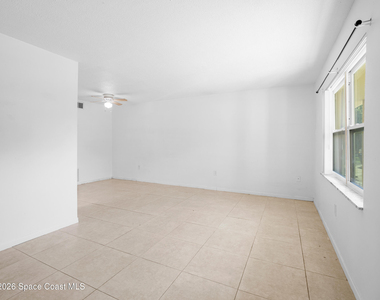 89 Nw Irwin Avenue - Photo Thumbnail 2
