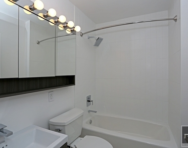 West 53 Street - Photo Thumbnail 2