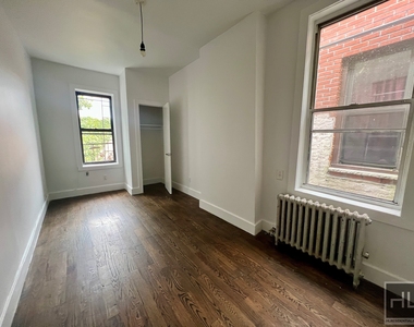 637 Wilson Avenue - Photo Thumbnail 6