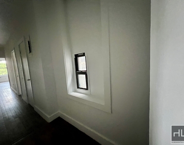 637 Wilson Avenue - Photo Thumbnail 5