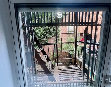 637 Wilson Avenue - Photo Thumbnail 7