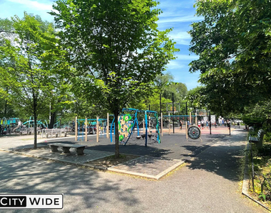 690 Ft Washington Avenue - Photo Thumbnail 9