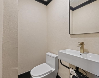 1618 12th Street S - Photo Thumbnail 12