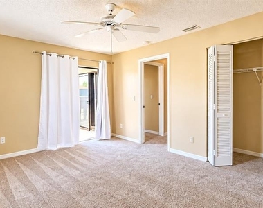 2086 Oak Meadow Circle - Photo Thumbnail 12