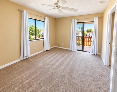 2086 Oak Meadow Circle - Photo Thumbnail 11