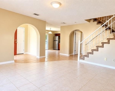 2086 Oak Meadow Circle - Photo Thumbnail 4