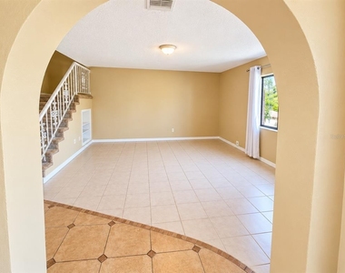 2086 Oak Meadow Circle - Photo Thumbnail 2