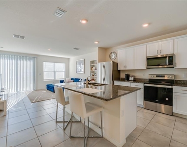 53 Bella Lago Circle - Photo Thumbnail 4