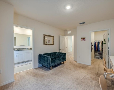 53 Bella Lago Circle - Photo Thumbnail 16