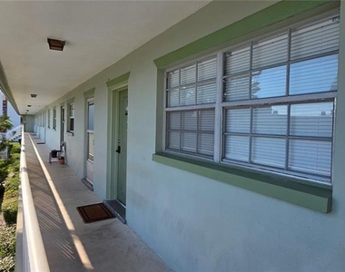 1433 S Belcher Road - Photo Thumbnail 10