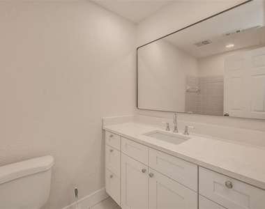 13331 Hacienda Drive - Photo Thumbnail 18