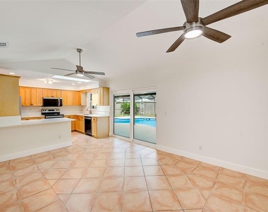 13331 Hacienda Drive - Photo Thumbnail 6