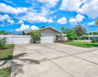 13331 Hacienda Drive - Photo Thumbnail 35