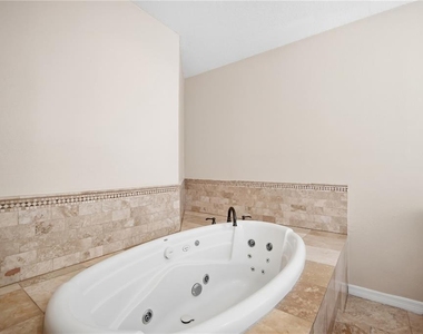 2117 W Palmetto Street - Photo Thumbnail 11