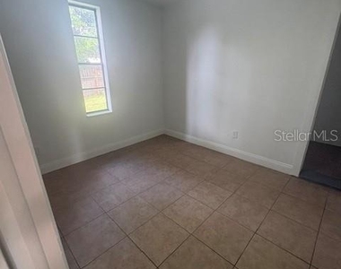 14804 N Boulevard - Photo Thumbnail 10