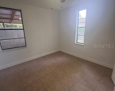 14804 N Boulevard - Photo Thumbnail 9