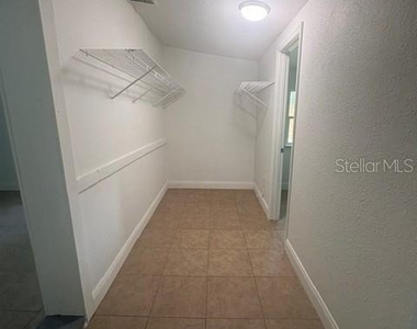 14804 N Boulevard - Photo Thumbnail 11