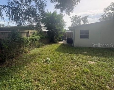 14804 N Boulevard - Photo Thumbnail 19