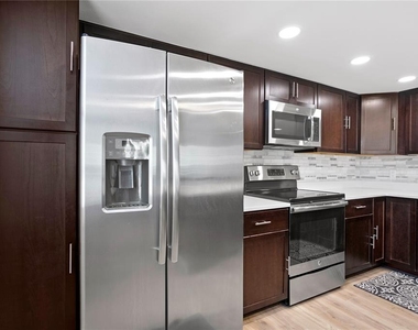 1430 Gulf Boulevard - Photo Thumbnail 4