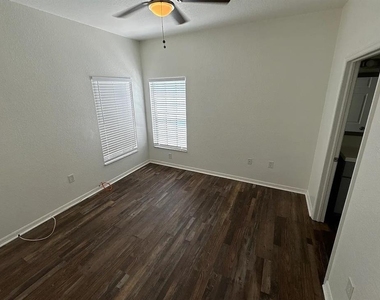 4381 Millwood Road - Photo Thumbnail 4