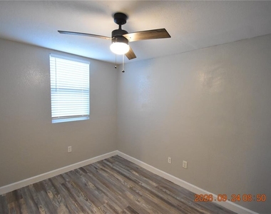 419 Stremma Road - Photo Thumbnail 8