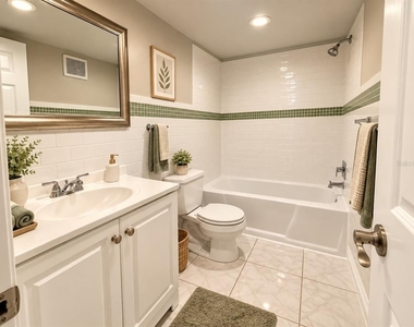 4500 E Bay Drive - Photo Thumbnail 8