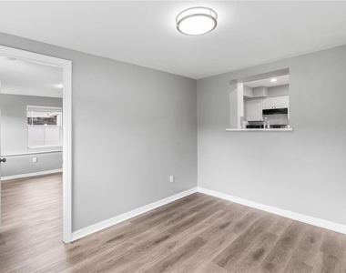 9931 110th Street - Photo Thumbnail 32
