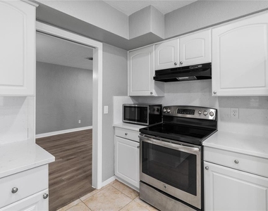 9931 110th Street - Photo Thumbnail 19