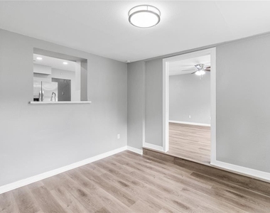9931 110th Street - Photo Thumbnail 33