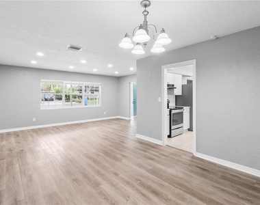 9931 110th Street - Photo Thumbnail 10