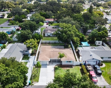 9931 110th Street - Photo Thumbnail 42