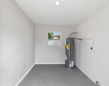 3923 W Flora Street - Photo Thumbnail 21